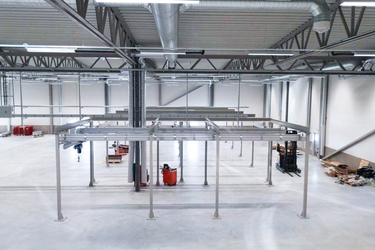Floor mounted steel structure for crane systems Movomech Mechrail
