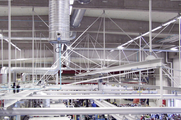 Takmonterad stålstruktur för traverssystem Mechrail™